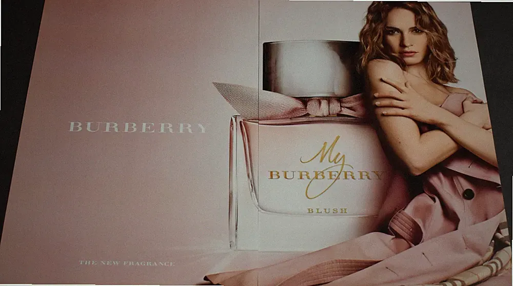 00's Print Ad Sexy Fashion Burberry Fragrance My Blush Dirty Blonde Lady Beauty