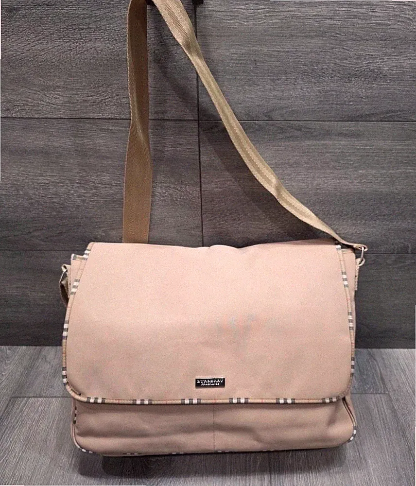Burberry Fragrance saddle PVC Tan Nova Check Messenger Bag Crossbody B000695