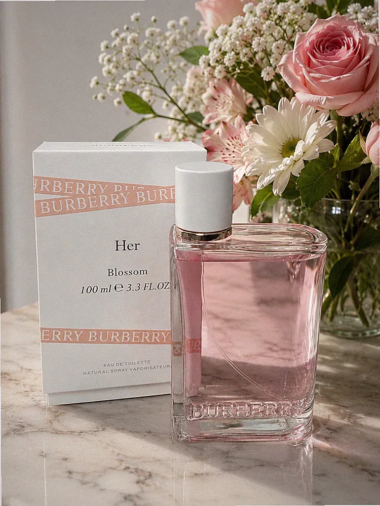 Burberry Her perfume